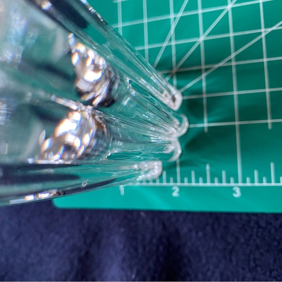 Glass Reversible Candleholder Heavy Flower shape - Picture 8 of 8